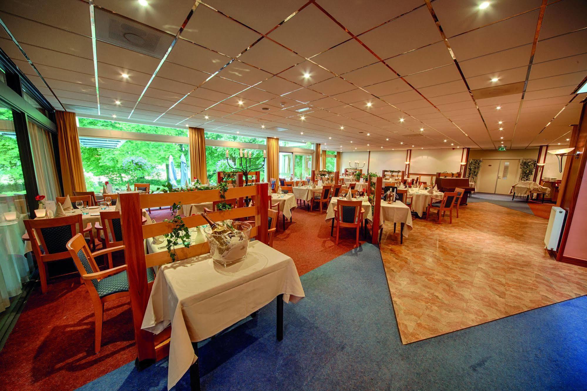 Fletcher Hotel-Restaurant Paasberg Лохем Экстерьер фото